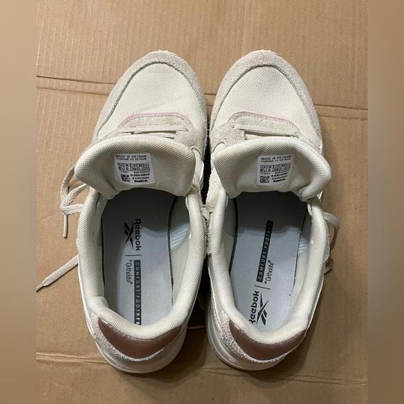 Reebok Women's GL1000 Running Shoes Chaulk‎ Mist Rose  Womens' Size 8.5 - Picture 8 of 9